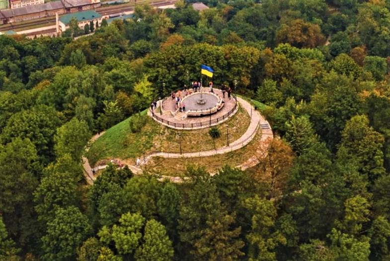 Куди піти у Львові ввечері для гарного відпочинку