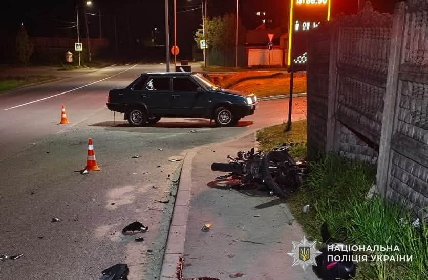 "Двоє неповнолітніх осіб зазнали травм внаслідок дорожньо-транспортної пригоди у Дрогобицькому районі Львівської області".