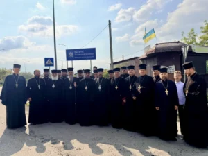 Митрополит Епіфаній здійснив візит на Львівщину, зустрівшись з вірянами (ФОТО)