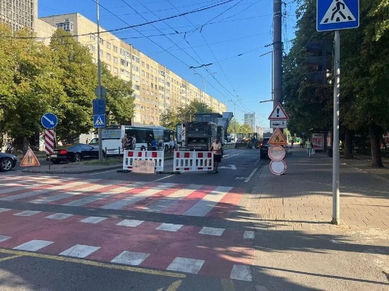 У серці Львова запровадили одностороннє перемикання напрямку руху