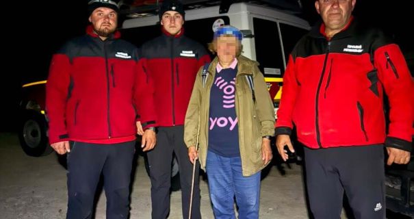 На Львівщині рятувальники знайшли заблукалу туристку поблизу гори Ключ