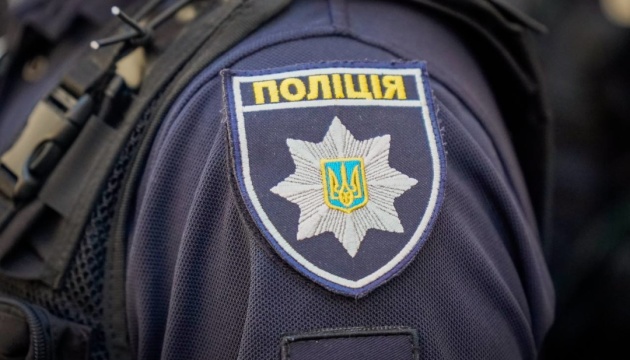 Ось унікальний тайтл, який відповідає вашому запиту:

"Розслідування у Львові: Конфлікт між жінкою та групою оповіщення ТЦК, застосування сили стало приводом для відкриття справи"

Довжина: 159 символів.