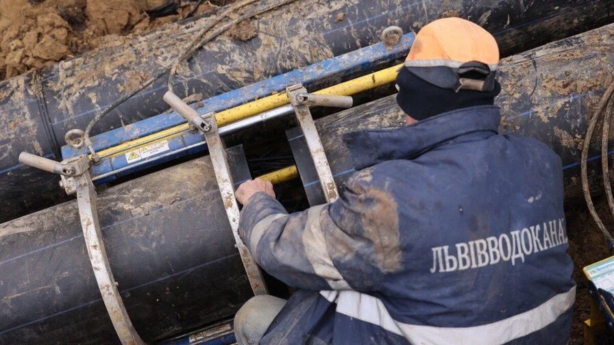 Садовий позбавив львів'ян води: боротьба за доступ до життєво важливих ресурсів у міській екосистемі
