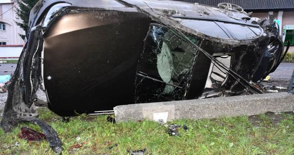 "Трагедія на Львівщині: у ДТП загинули троє дітей, водія затримано".