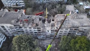 Тривога у Львові: ДСНС повідомляє про ймовірних двох осіб під завалами після ракетного удару