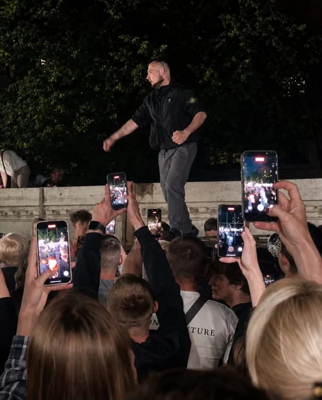 У Львові судять особу, підозрювану у нападі на правоохоронців під час протестів на Сихівському житловому масиві