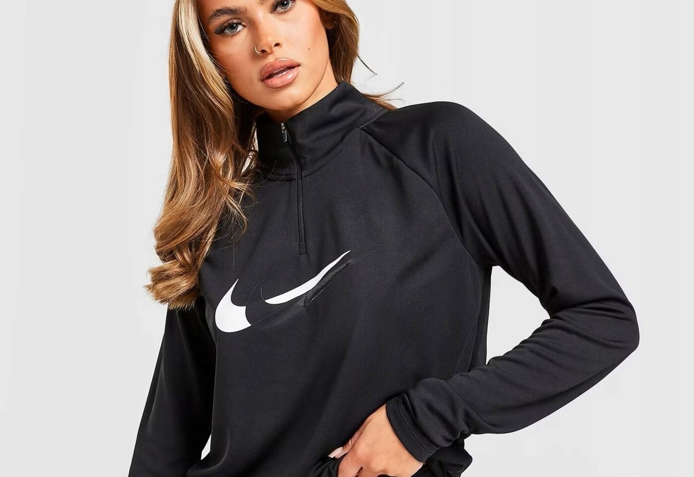 Женский лонгслив Nike