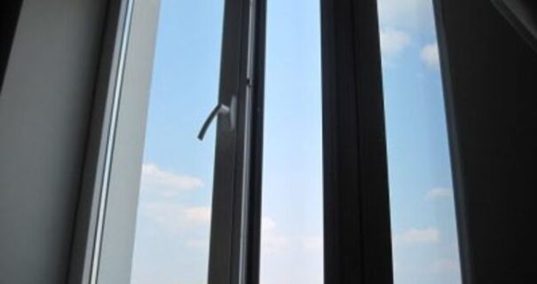 Трагічний стрибок: чоловік зірвався з 15-го поверху у Львові, загинув на місці