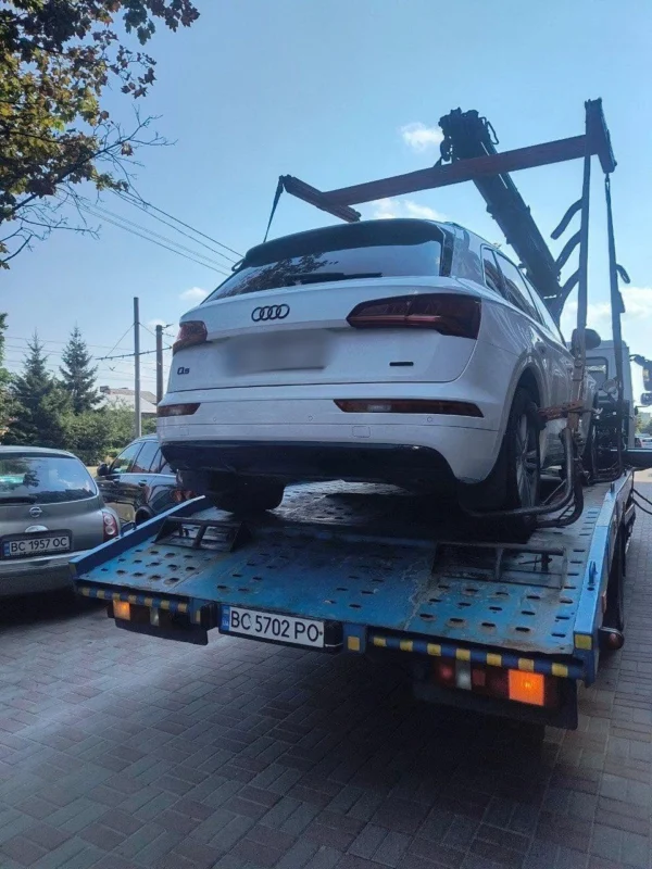 У Львові виявили дерзку крадіжку авто: 40 машин зникли з вулиць міста (ФОТО)