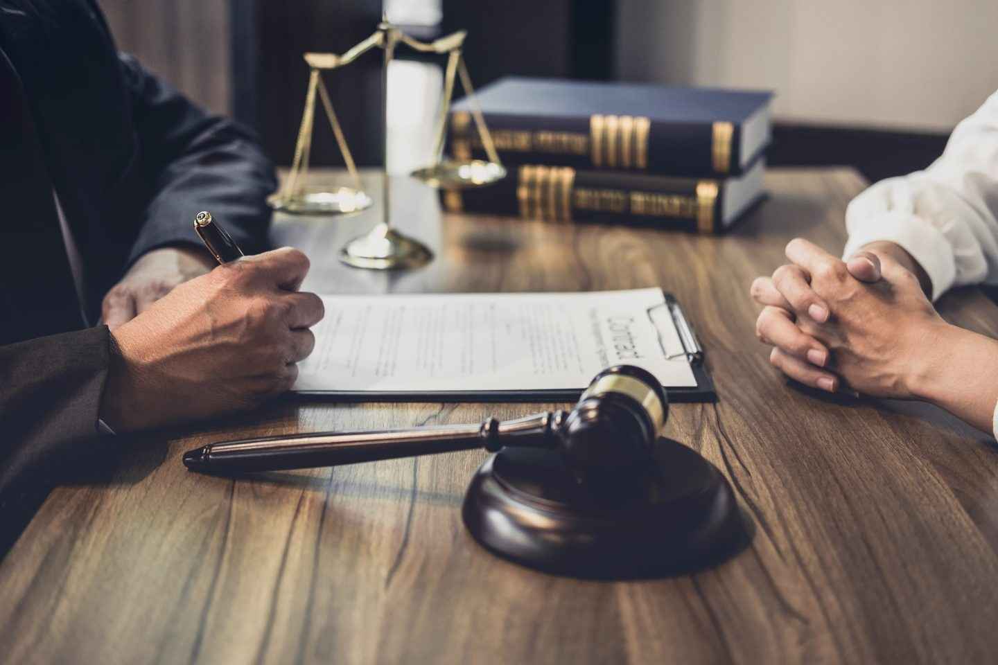 допомога адвоката у Львові